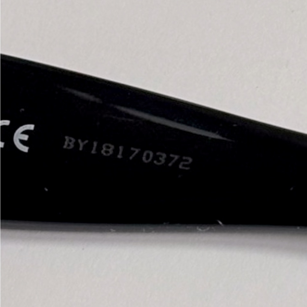 New Burberry BE4307 3001/8G Primrose Black Sunglasses. Geometric shape. - Picture 12 of 15